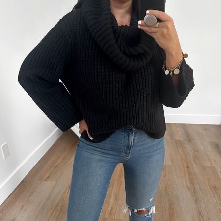 Ribbed Cowl Neck Sweater wearing size small. Kendra Scott Heart Necklace. Distressed Skinny Jeans. 