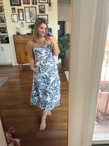 25% off Abercrombie!
Strapless linen midi dress with detachable straps that you can add. I got a petite small and it’s a little too big so I’m going to exchange for petite XS.

#LTKSale #LTKSeasonal #LTKunder100