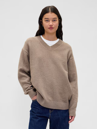 CashSoft Oversized V-Neck Sweater | Gap (US)