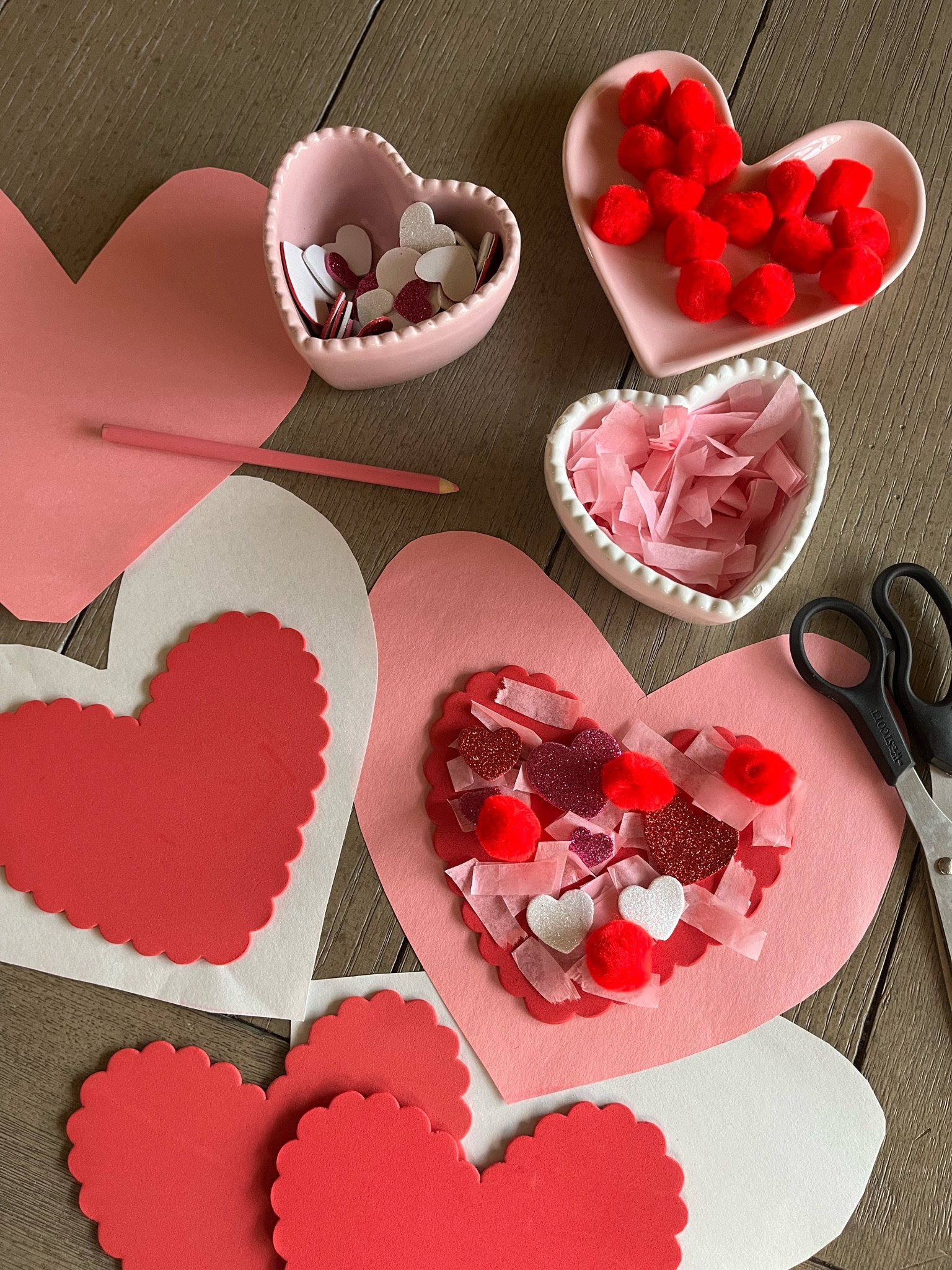 Heart Craft Pizza 🫶🏼🍕❤️ #craftideas #valentine #diycrafts #diy #crafts #valentinesday #valentineideas 

#LTKMostLoved #LTKParties