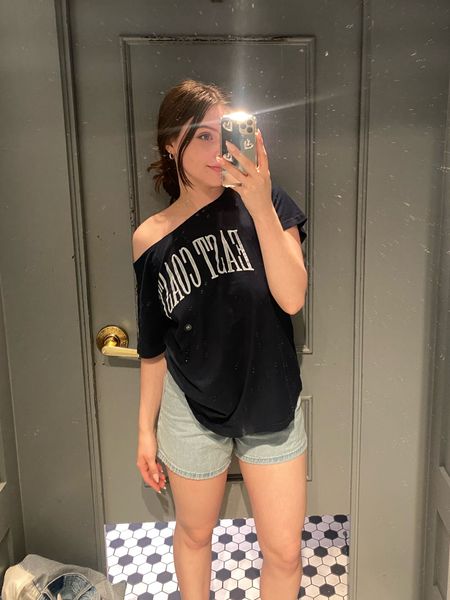Cute Hollister outfit!🫶

Sizing:
- top runs very oversized, wearing an Xs and it’s still baggy
- size down if inbetween in shorts, wearing a 2

Hollister shorts / Hollister / Summer Trends / Summer Tops / Summer Travel Outfit / Summer Vacation Outfits / Summer Vacation / Casual Summer Outfits / Summer Palette / Summer Outfits / Summer Outfits Teens / Summer Outfits Womens / Summer Outfits 2024 / Summer Looks / Summer Must Haves / Summer Outfits / Summer In Italy / Italian Summer / Summer Casual / Summer Clothing / Summer Essentials / Summer Europe / Summer Shirts / Summer Styles / Summer Shorts / college fashion / college outfits / college class outfits / college fits / college girl / college style / Neutral fashion / neutral outfit /  Clean girl aesthetic / clean girl outfit / Pinterest aesthetic / Pinterest outfit / that girl outfit / that girl aesthetic / vanilla girl / 


#LTKFindsUnder50 #LTKFindsUnder100 #LTKSeasonal