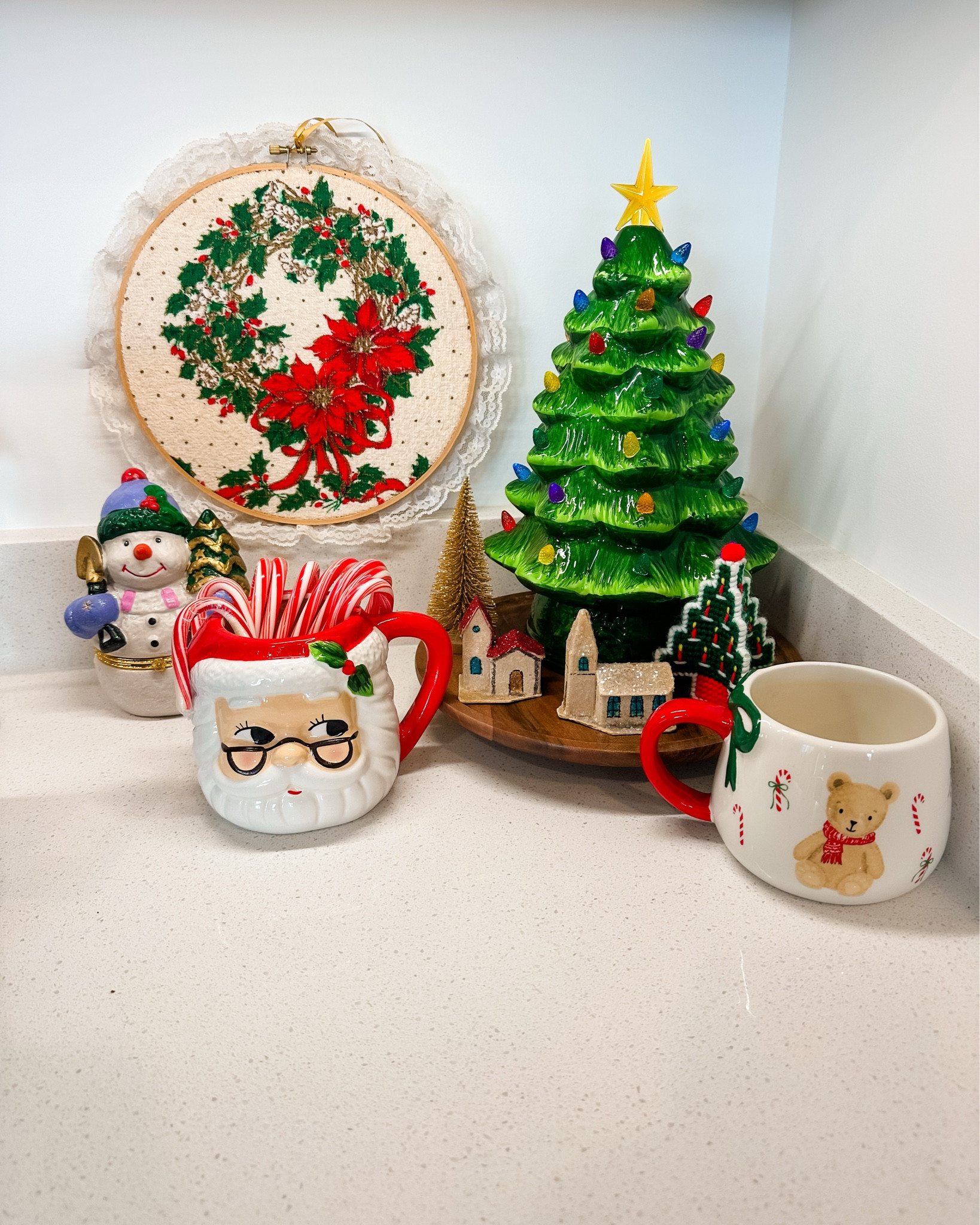 Cozy cups + Christmas nostalgia ☕✨ Turning my little coffee bar corner into the warm hug I’ve been needing. Vintage, twinkle lights, and all the cozy vibes. 
#CozyHome #CoffeeBarDecor #VintageChristmas #HolidayVibes #NostalgicDecor #HomeDecorInspo #ChristmasAesthetic #CozyCorners

#LTKHoliday #LTKFindsUnder50 #LTKHome