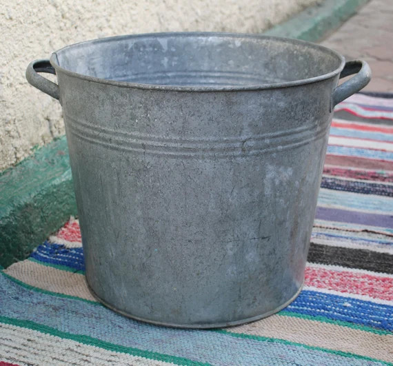 Galvanized Big Bucket Vintage Farm Metal Gray Bucket Outdoor | Etsy | Etsy (US)