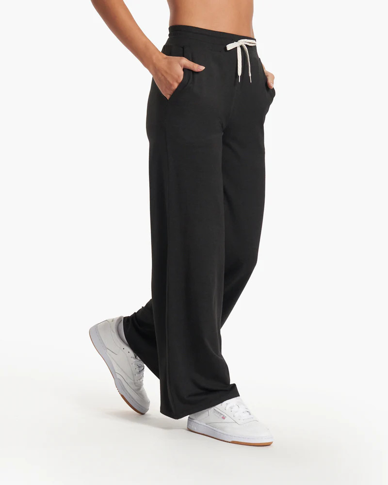 Halo Essential Wideleg - Short | Vuori Clothing (US & Canada)