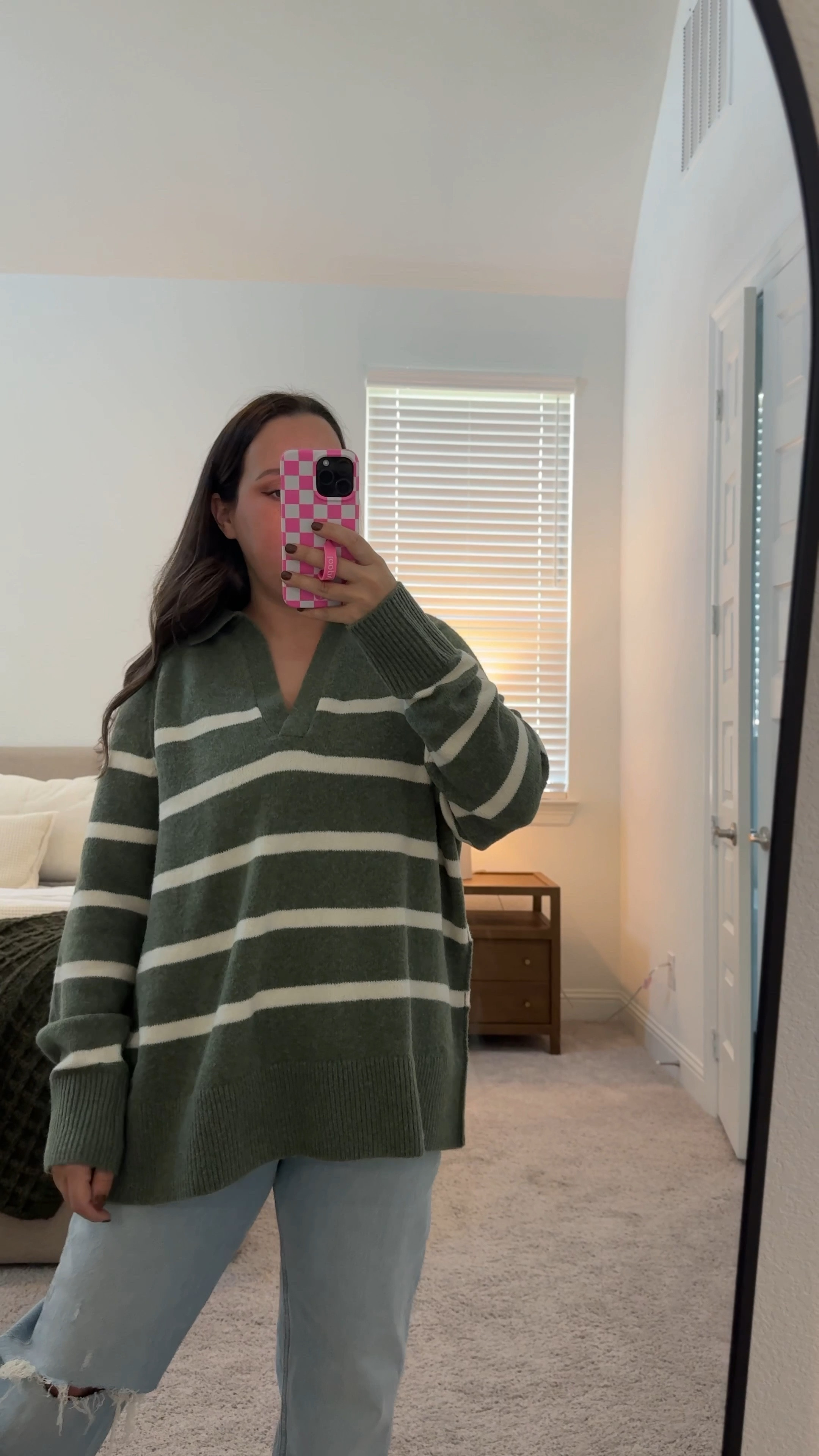 comfy sweater on sale during the LTK fall sale 🍂🤍 aerie does sweaters so well, always perfectly oversized and never itchy! TTS. In a medium!

#LTKMidsize #LTKFallSale #LTKVideo