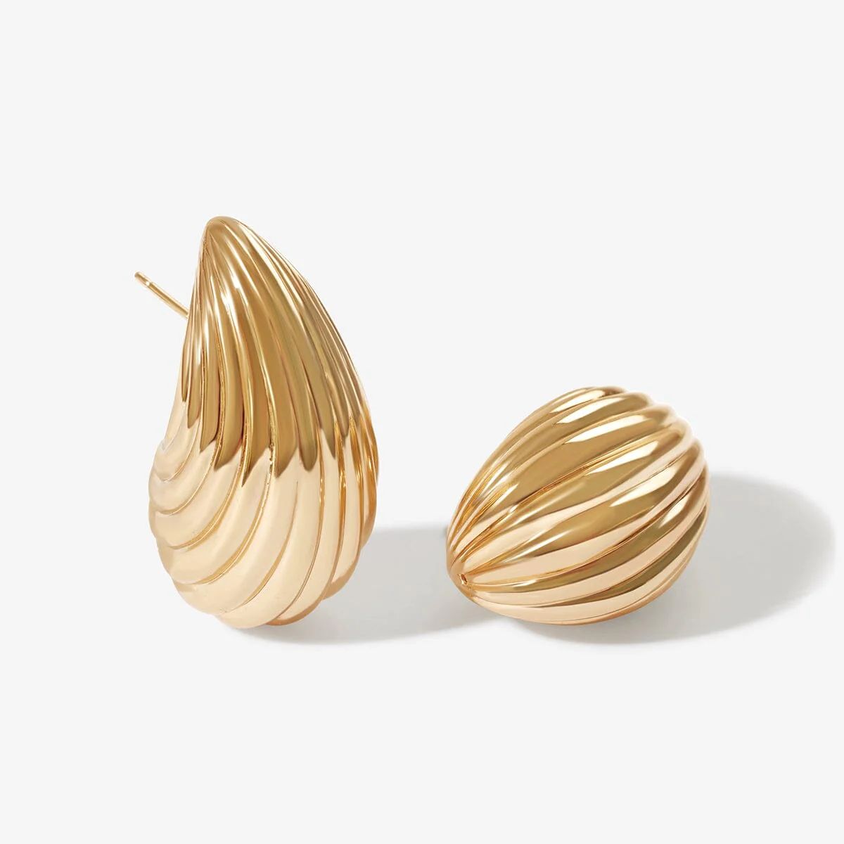 Geller shell earrings | Adornmonde