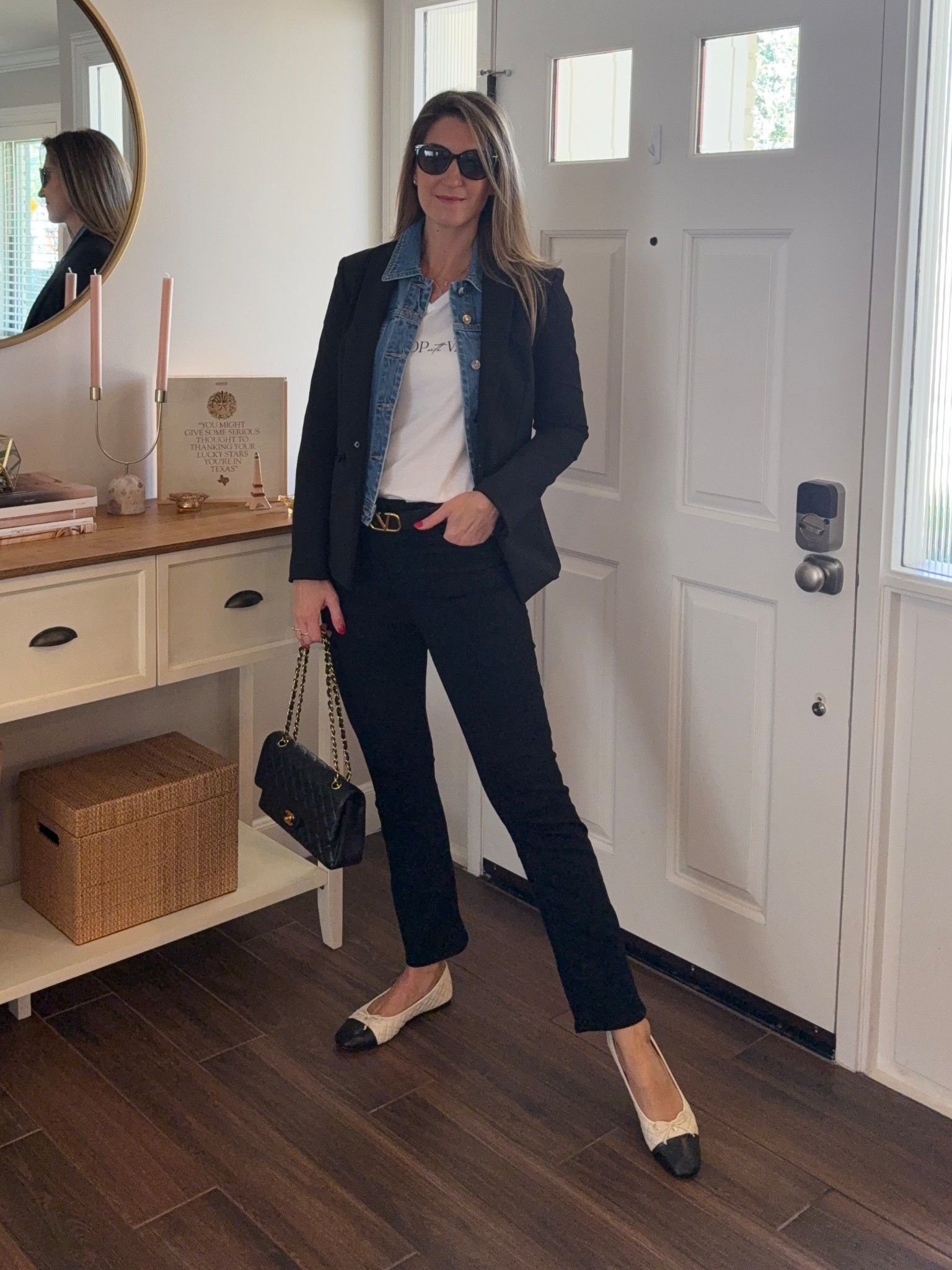 This faux layered look is such an easy way to maximize wear out of your blazers. Dress it down with a slim fit jean in a dark wash. My flats are an older style, but I’ve linked similar options. 

Blazer runs TTS. Wearing size 6. 
Denim dickey sold separately. 
Jeans run TTS. Wearing a 28.

#LTKWorkwear #LTKOver40 #LTKTall