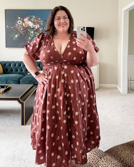 This dress wasn’t a complete win for me because of the bust size, but it’s still beautiful and available in 3 colors from sizes xxs-3x 

#LTKplussize #LTKover40