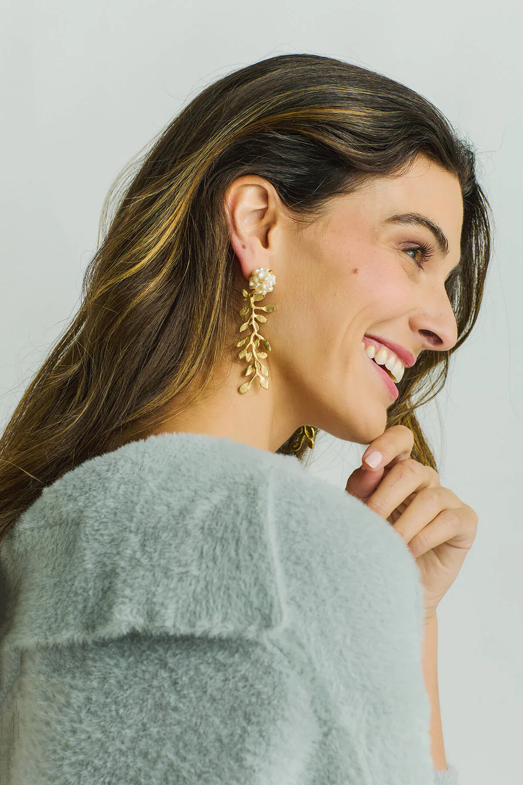 Susan Shaw Pearl/Vine Drop Earrings | Social Threads