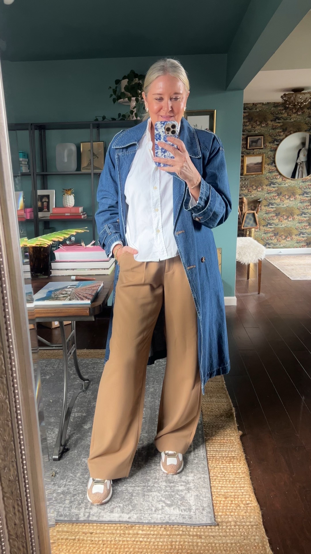 Errand outfit
Shirt size medium
Pants sized up one and in the long
Trench -linked similar!

Abercrombie, Frankie4, Gap, Old Navy

#LTKOver40 #LTKgrwm #LTKootd