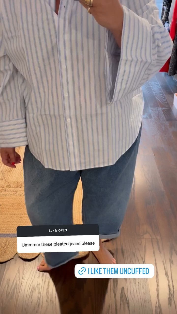 The cutest pleated jeans! I like them uncuffed 

 