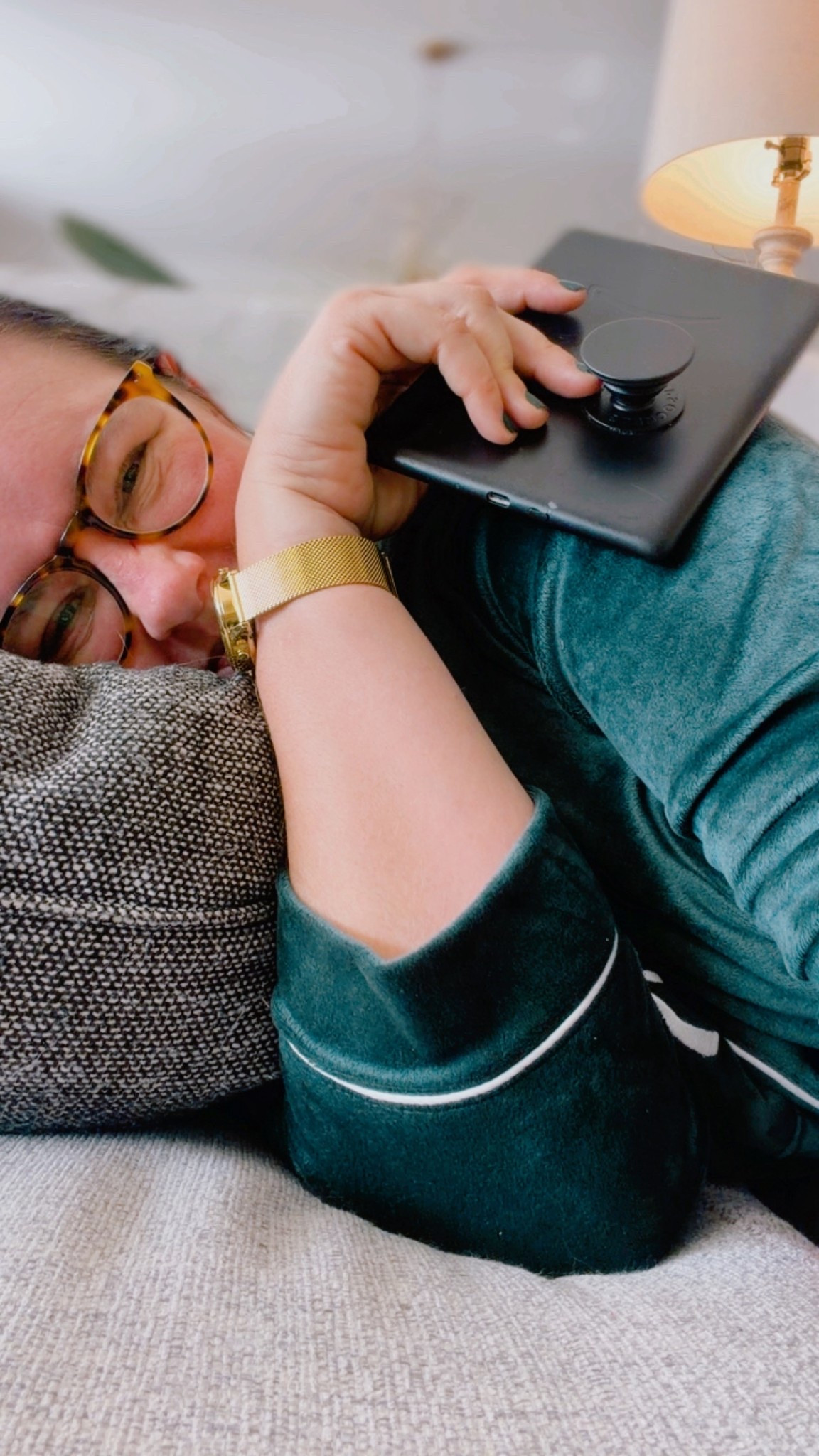 How I’m ending my break🤍🤍 Anyone else shop for THEMselves on #blackfriday // Linking these INCREDIBLE $20 pajamas and a few of my other favorites. Happy shopping friends! 