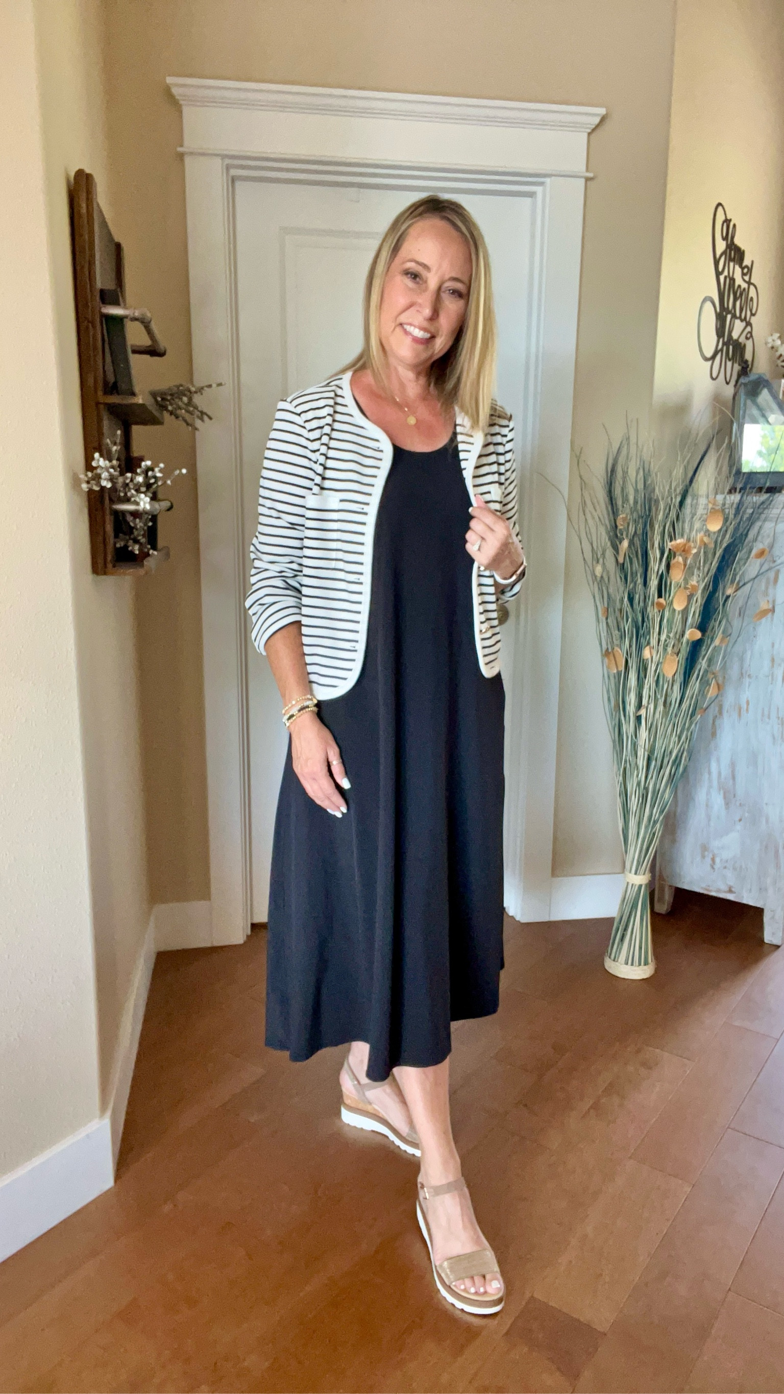 The only dress you really need when you travel! 
✈️ 🚙 🚊 
* Non wrinkle 
* Whisper lightweight 
* Pockets 
* Lighting fast drying 
* Ultra versatile 
✈️🚙🚊
Which look do you like best?
Sneakers and pullover 
Sandals and kimono 
Espadrilles and lady jacket 
Heels and linen blazer 

#traveloutfit #travelling #traveldress #travelfit #traveloutfits #sandals #summersandals #sneakers #whitesneakers 
Athleta presidio maxi travel dress. Racerback style with pockets 

#LTKBacktoSchool #LTKTravel #LTKFallSale