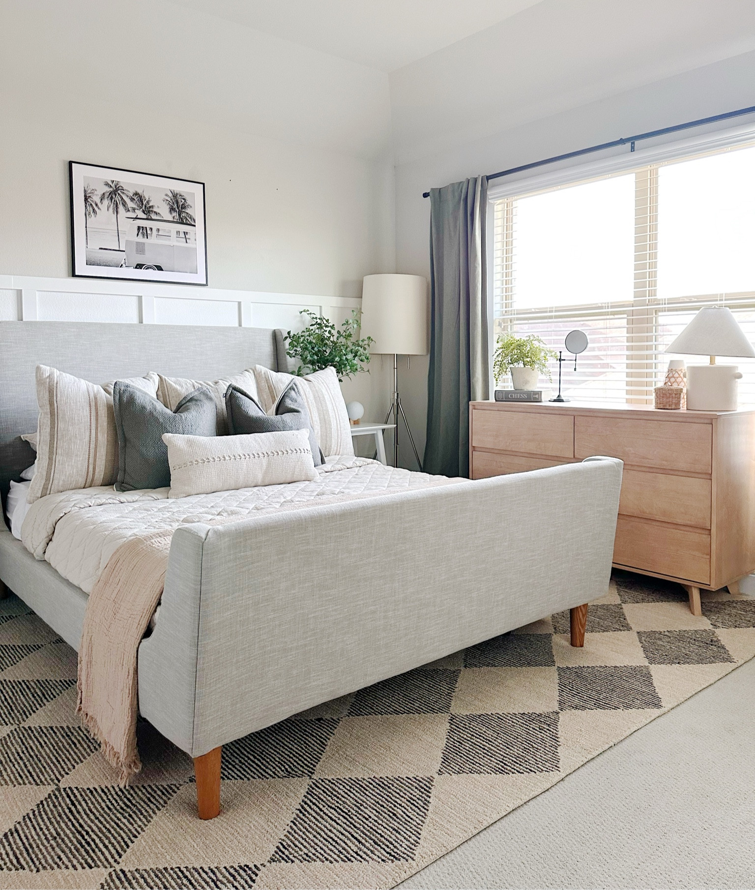 Bedroom details 

#teenagerroom

#LTKSaleAlert #LTKHome #LTKFindsUnder100