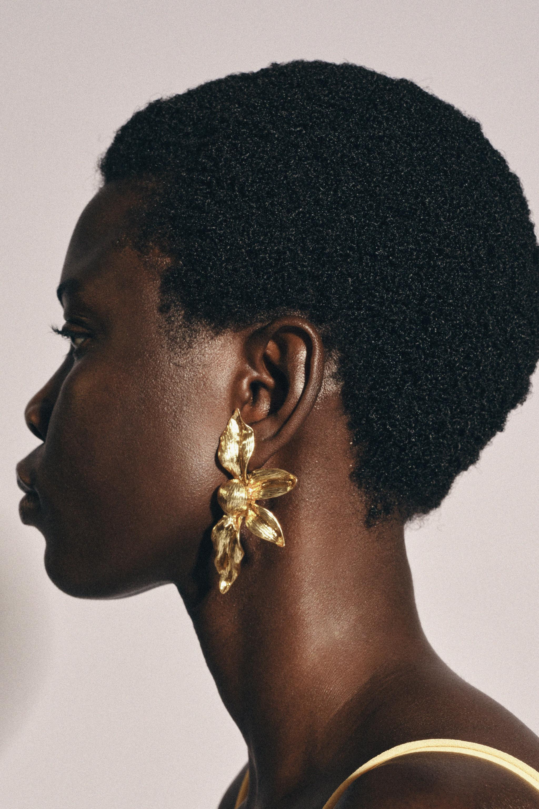 FAN FLOWER EARRINGS | Zara US