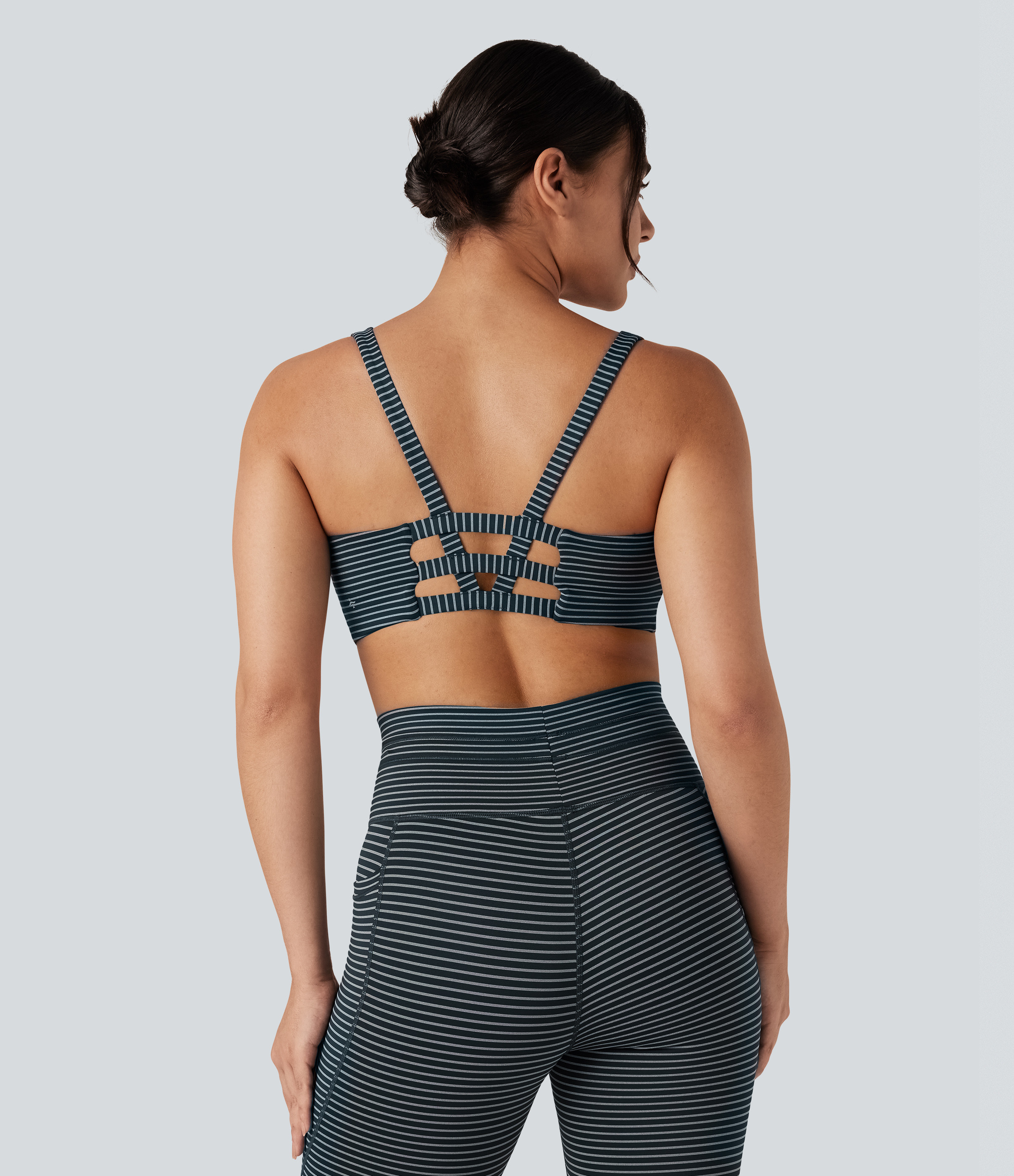 Halara Low Support U Neck Cut Out Stripe Yoga Sports Bra - Oceanic Teal - XL push up bra strapless bra backless bra sticky bra wireless bra | HALARA