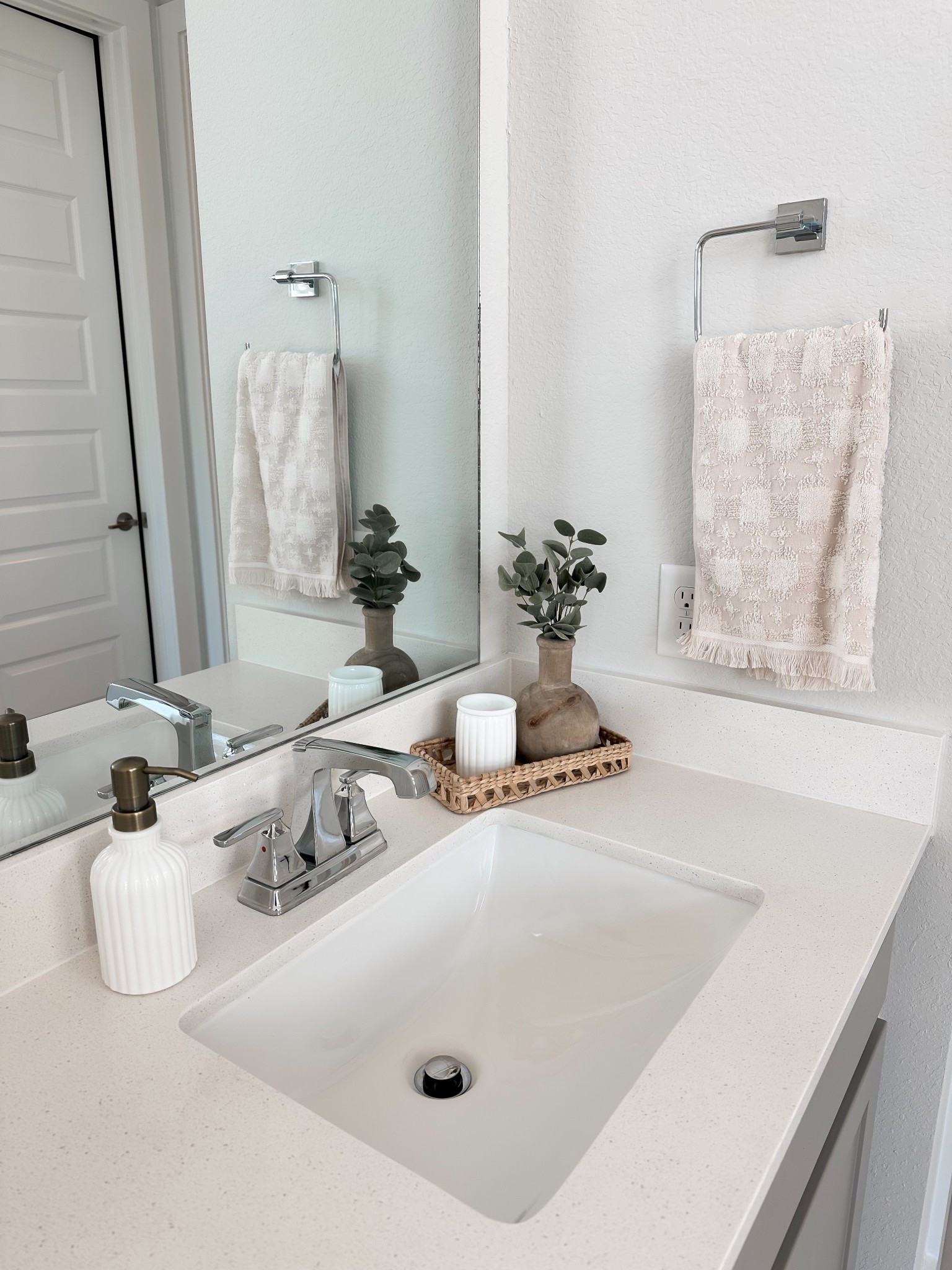 Bathroom details from Target! #homedecor #bathroom #bathroomdecor 

#LTKHome #LTKStyleTip #LTKFindsUnder50