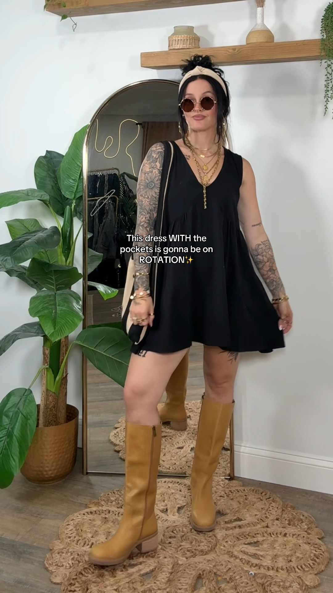 I’m 5‘3 & 133 in a small♥️ these run oversized! 