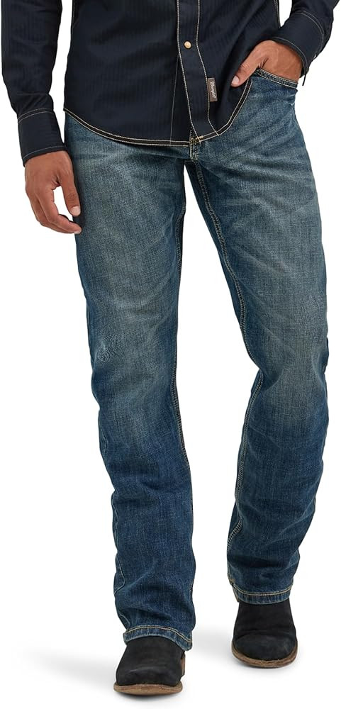 Wrangler Men's Retro Slim Fit Boot Cut Jean | Amazon (US)