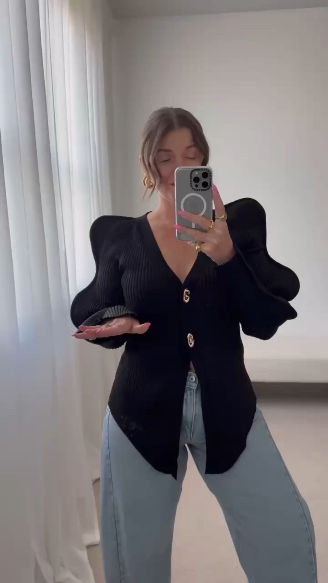 Cardigan 
Jeans

#LTKSeasonal