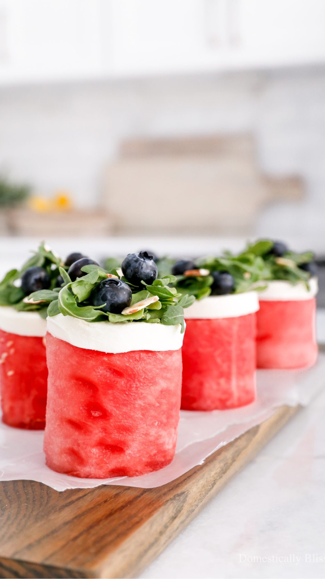 These Watermelon Salad Cupcakes are a fun and delicious way to enjoy a few of your favorite summer flavors!

https://domesticallyblissful.com/watermelon-salad-cupcakes/

#LTKSeasonal #LTKfoodie
