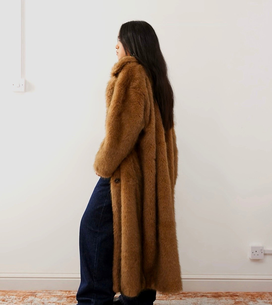 UNISEX Reclaimed Vintage unisex faux fur maxi coat in brown

SIZE DOWN 

#LTKSeasonal #LTKSaleAlert #LTKMidsize