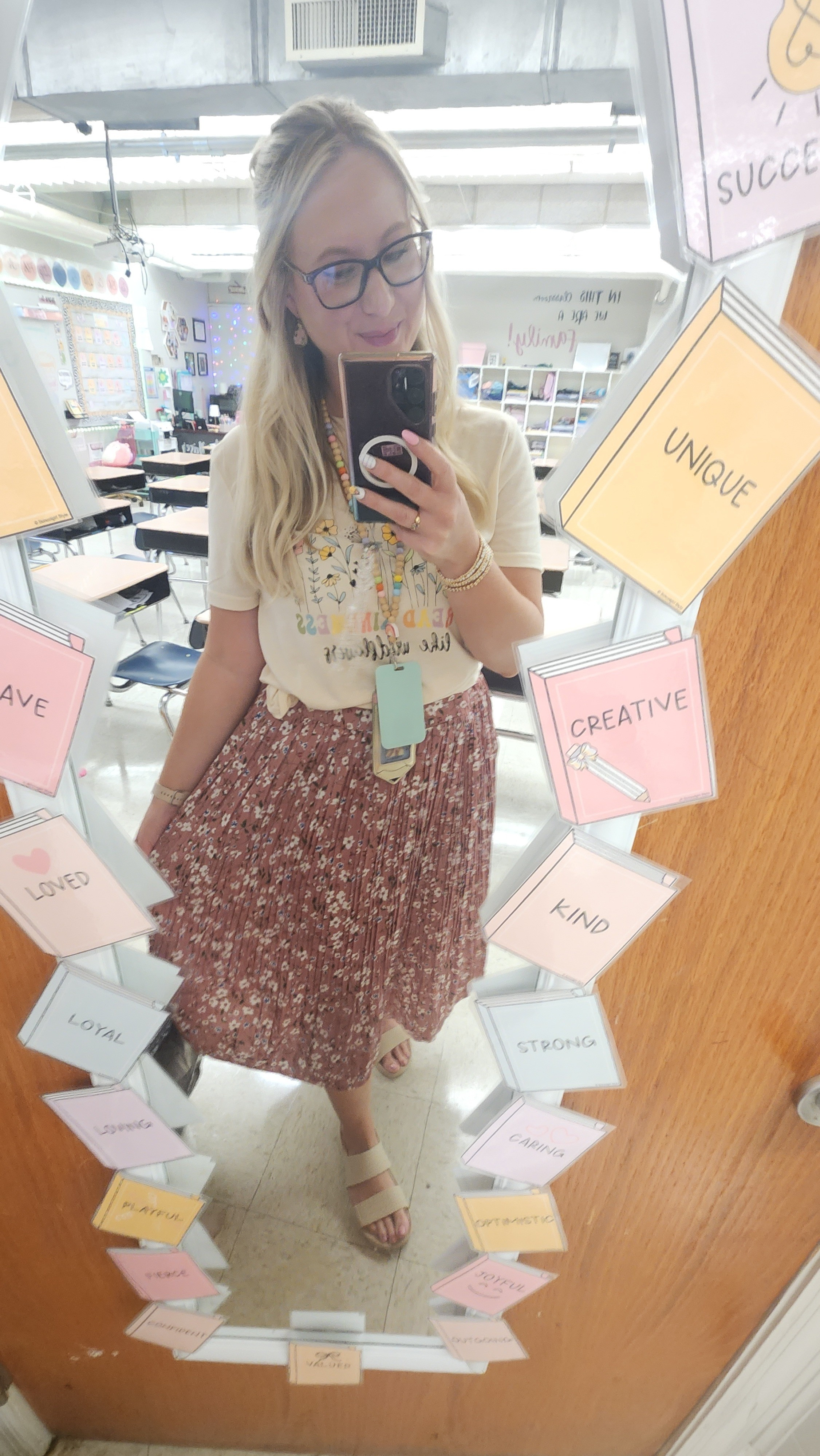 Teacher Outfit of the Day 🌻🌼💐Teacher Outfit | Teacher Style | Teacher Fashion | Affordable Fashion | Midsize Style | Amazon Finds | Back to School ✨️ 

#LTKMidsize #LTKStyleTip #LTKWorkwear