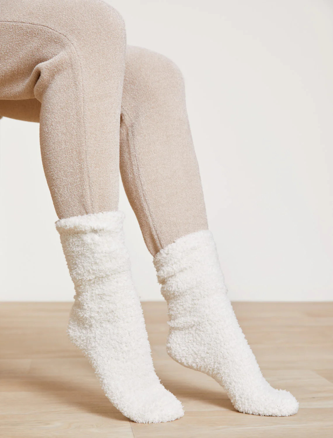 CozyChic® Winter Set (Bucket Bag, Gloves, Socks & Ski Headband Set) | Barefoot Dreams