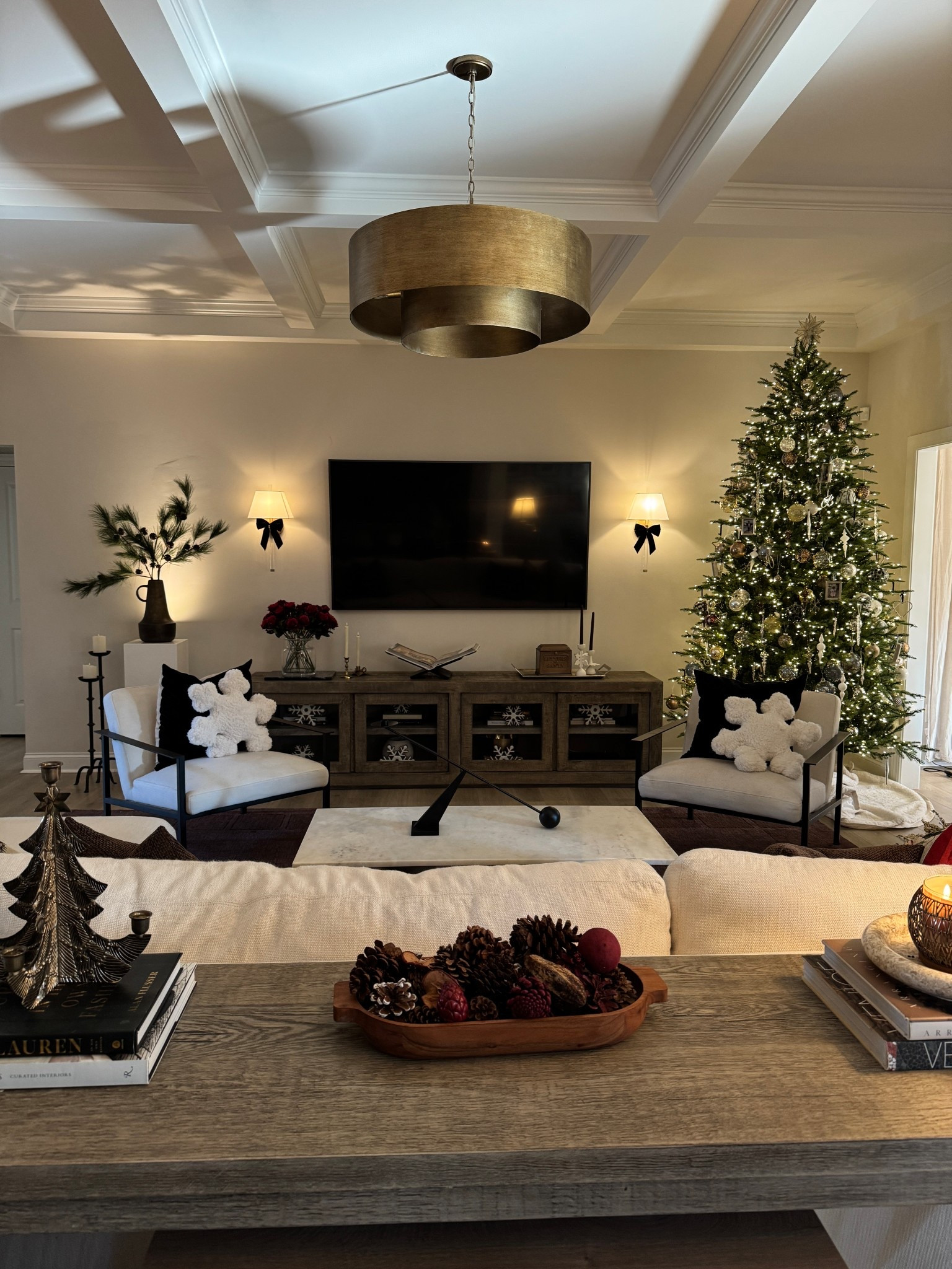 What a view! Makes me want to keep the Christmas decor up all year long ❤️

Home decor, living room, Christmas decor 

#LTKHome #LTKSeasonal #LTKHoliday