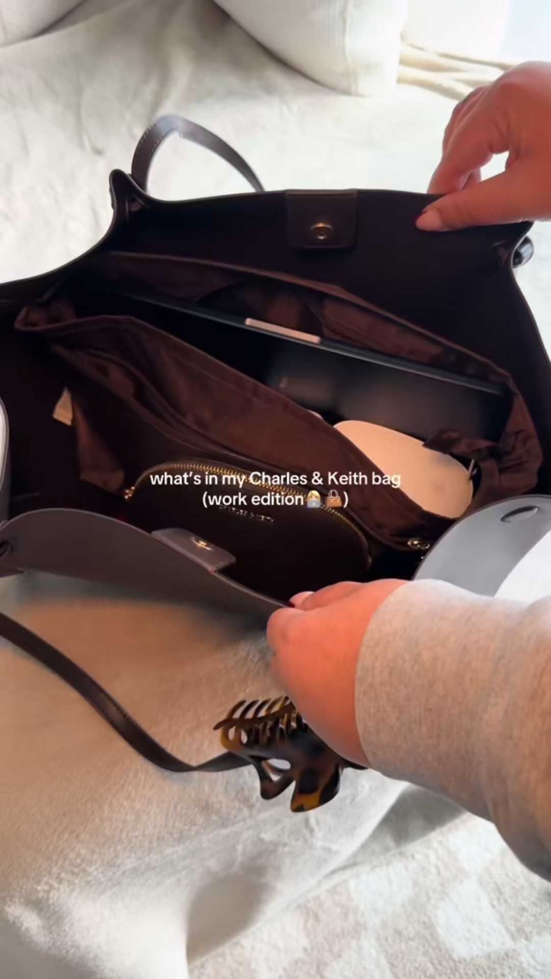pack my Charles & Keith work bag with me 👜

15% discount code: COMAMBW15-BMYW7UGUF7



#LTKbag #LTKworkwear #LTKcanada