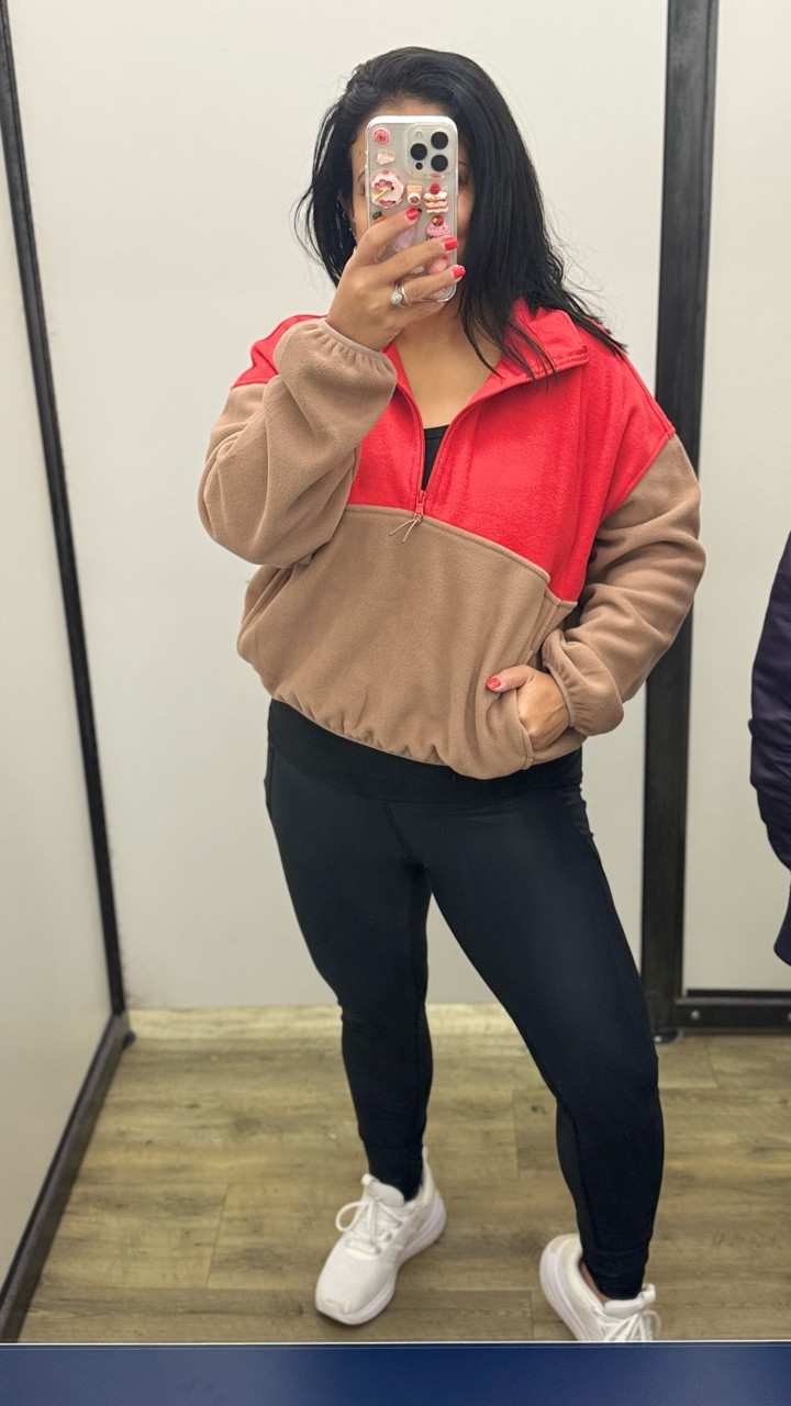 Pay only $15 on sweatshirt at @oldnavy!💙
Comment “sweatshirt” to get the link + follow me to get the auto reply!🫶🏼

#oldnavy #oldnavystyle #blackfriday #blackfridayshopping 
Old Navy / Deals / Black Friday