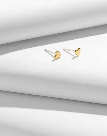 Delicate Collection Demi-Fine Heart Stud Earrings | Madewell
