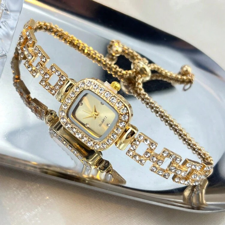 1pc Women's Square Shaped Gold Case Rhinestone Decor Watch With Diamond Studded Dial, Hip Hop Style Quartz Wristwatch With Adjustable Strap As A Gift For Students Returning To School | SHEIN