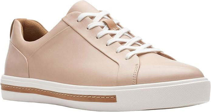 Clarks Women's Un Maui Lace Sneaker | Amazon (US)