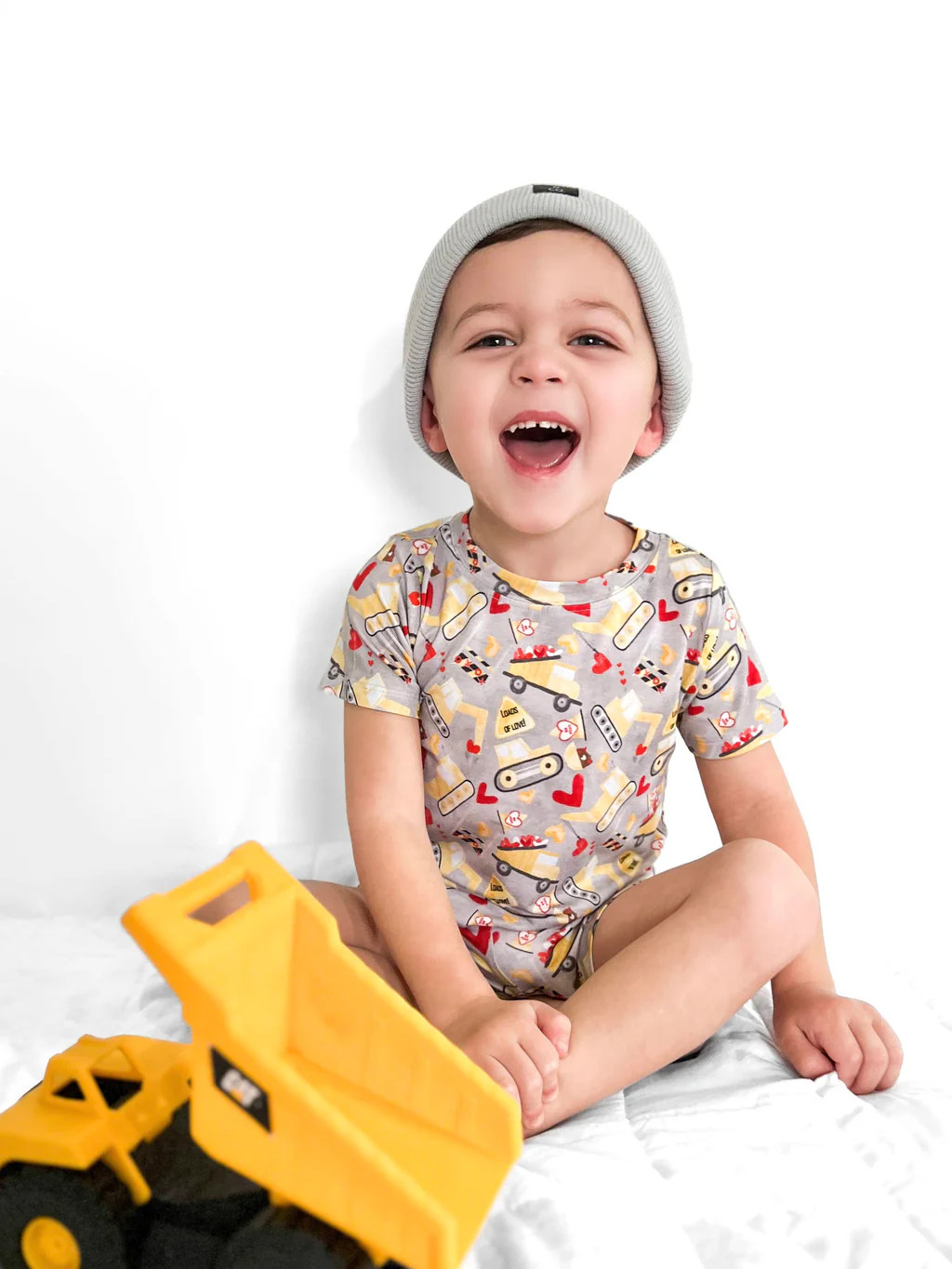 LOADS OF LOVE DREAM SHORT SET | Dream Big Little Co.