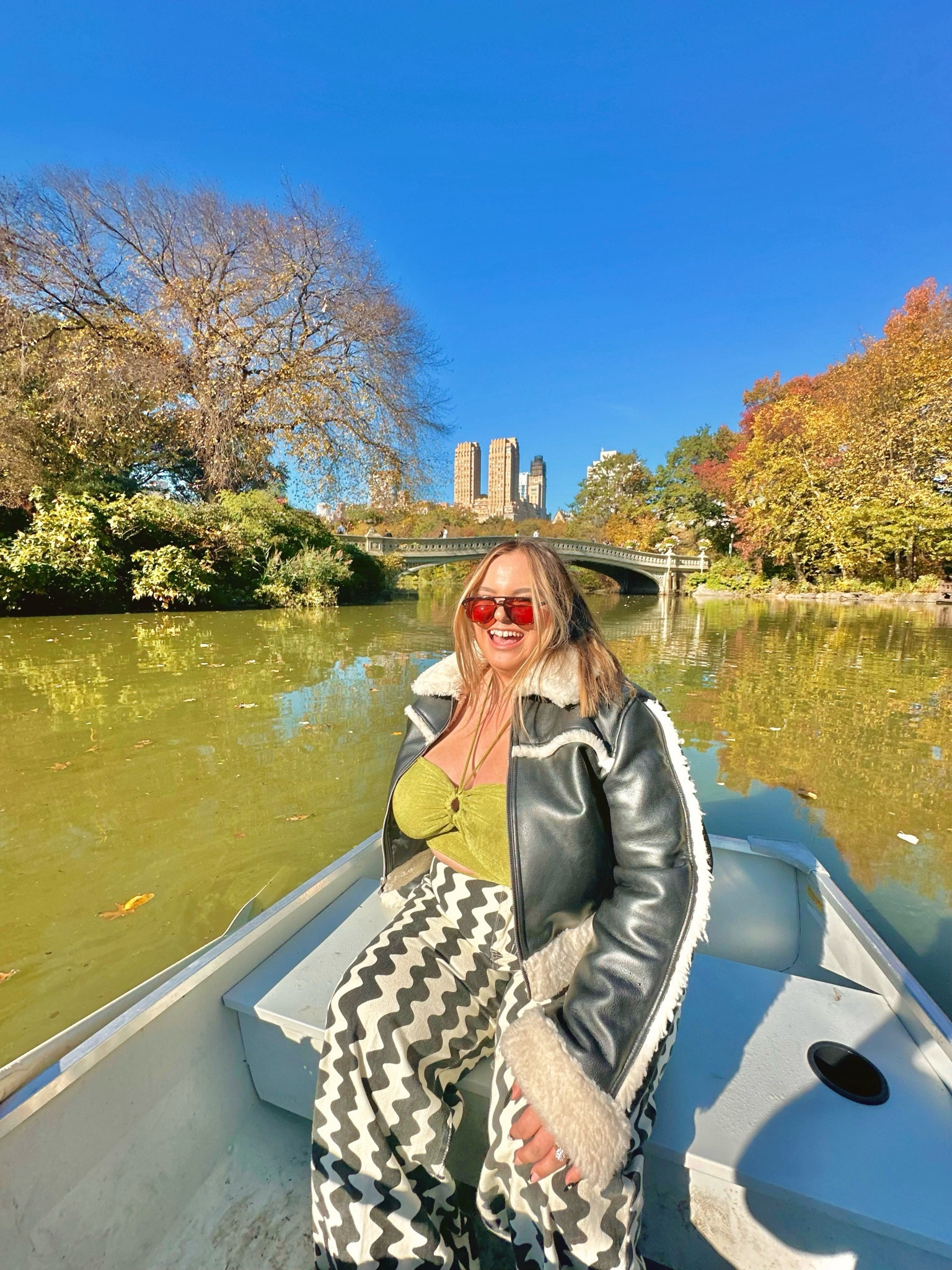 Groovy fall nyc outfit 😍 

#LTKmidsize #LTKstyletip #LTKplussize