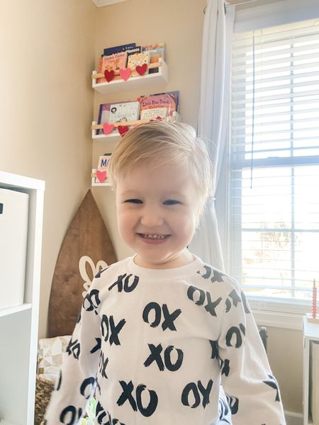 Toddler & baby Valentine’s Day outfits | valentines shirts | xoxo shirt | heart baby shirts | valentines baby outfits | valentines clothes | cat & jack Valentine’s Day shirt | target find | Walmart find 

#LTKbaby #LTKSeasonal #LTKGiftGuide