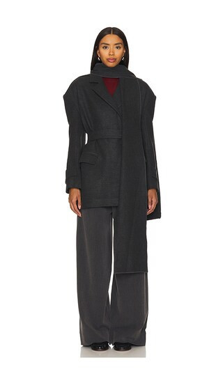 SELMACILEK Scarf-detailed Cachet Blazer Jacket in Charcoal. Taglia S. Also in L, M. | Revolve Clothing (Global)