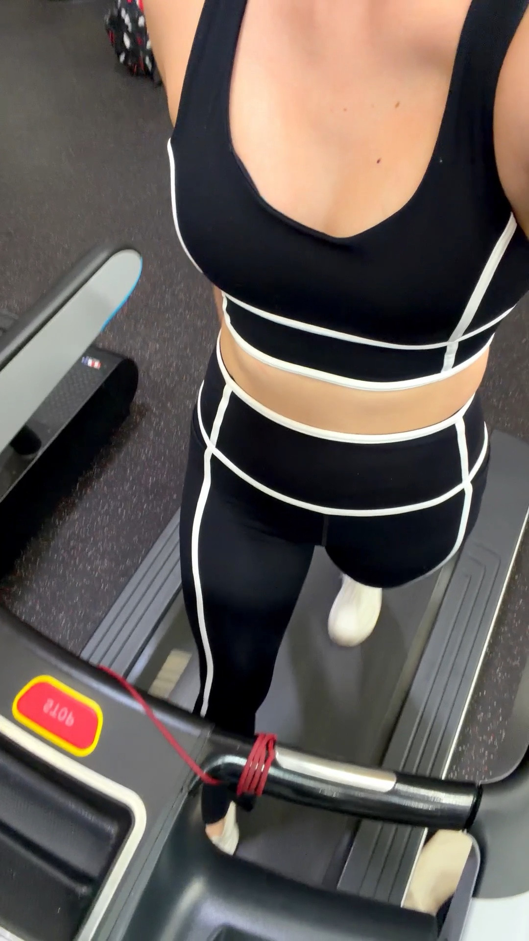 attempting to be as chic as I can for motivation! 
