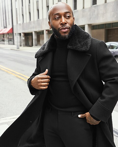 Solid Merino Wool Turtleneck Sweater | Express