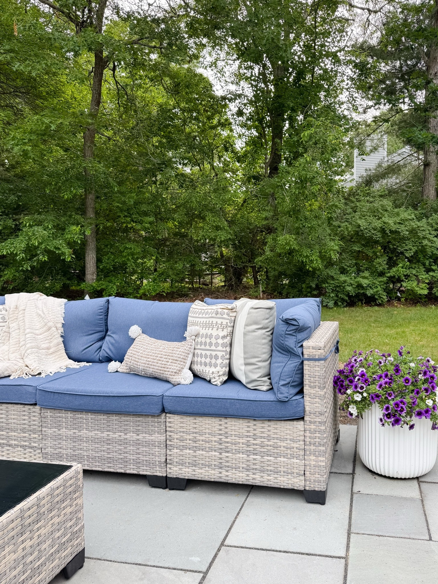 Spring Patio

Home  home decor  home favorites  spring front porch  spring home decor  seasonal decor  wreath  planters  area rug  coastal home

#LTKHome #LTKSeasonal