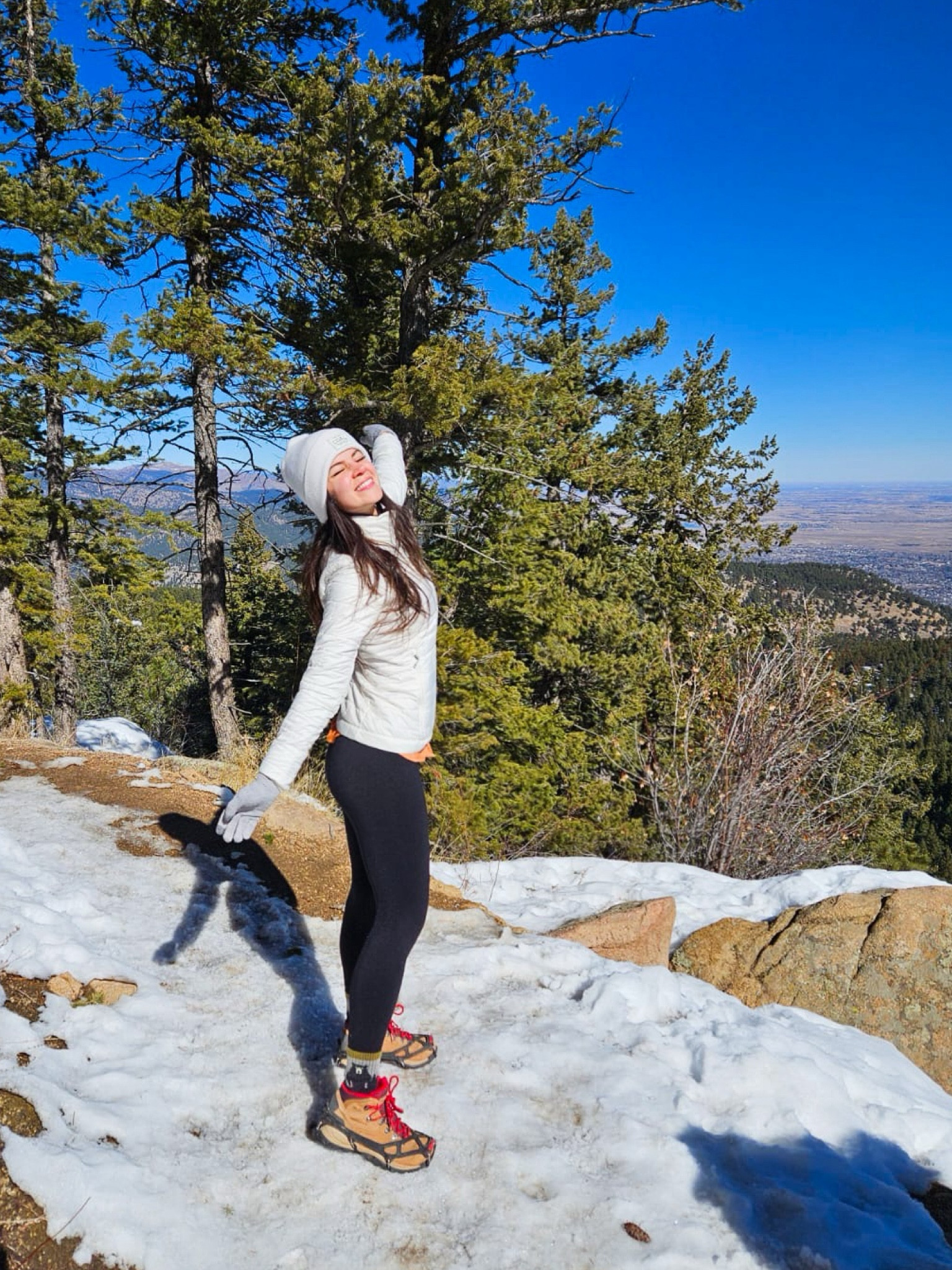 Perfect winter hiking layers ❄️