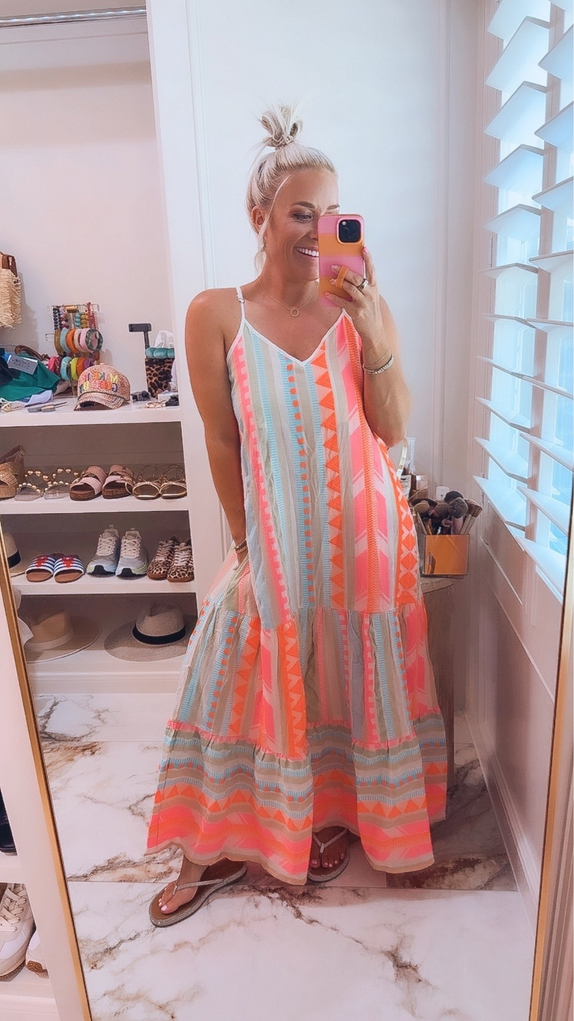 THIS DRESS!!!! Love the colors - size small