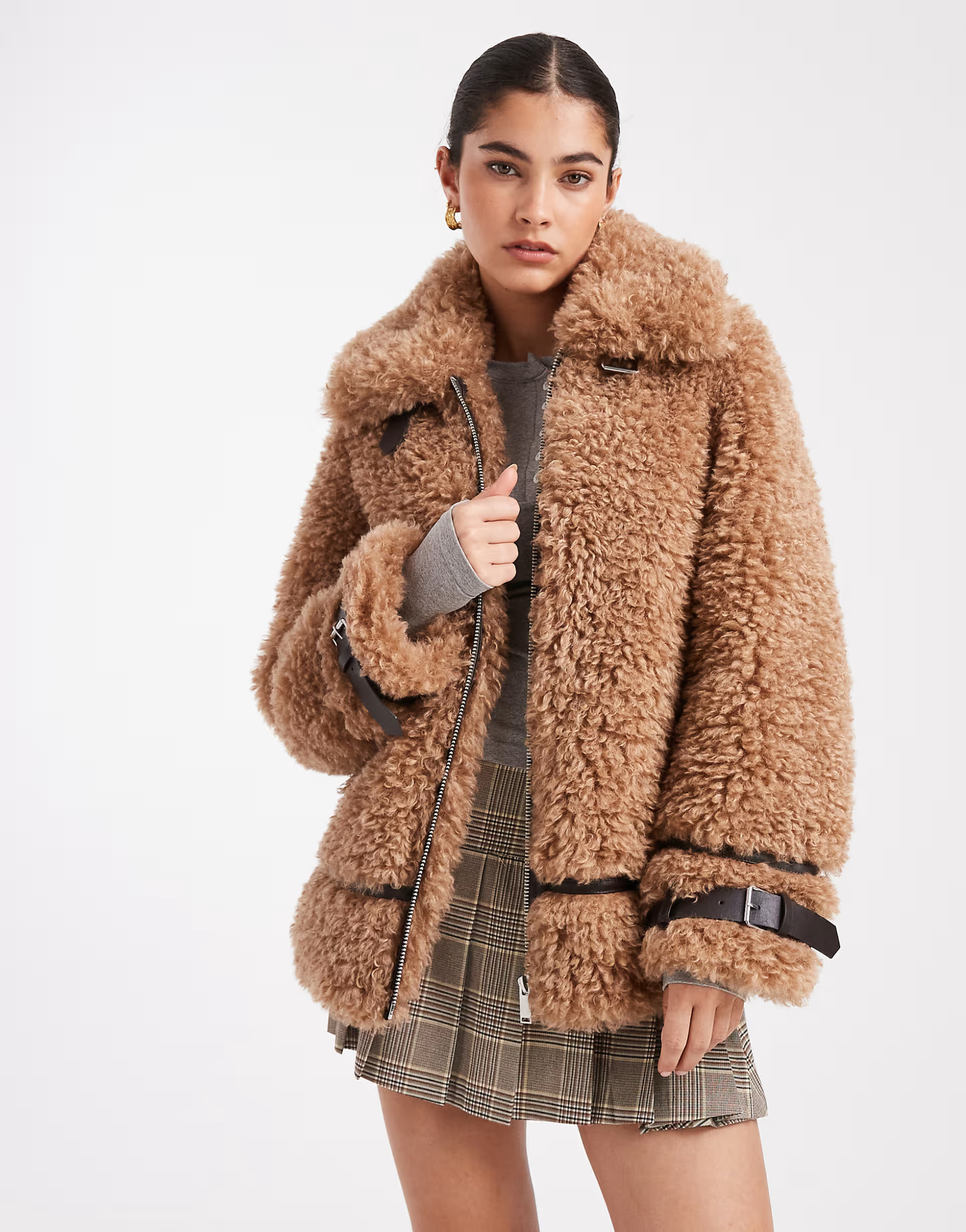 Miss Selfridge borg oversized aviator in camel | ASOS (Global)