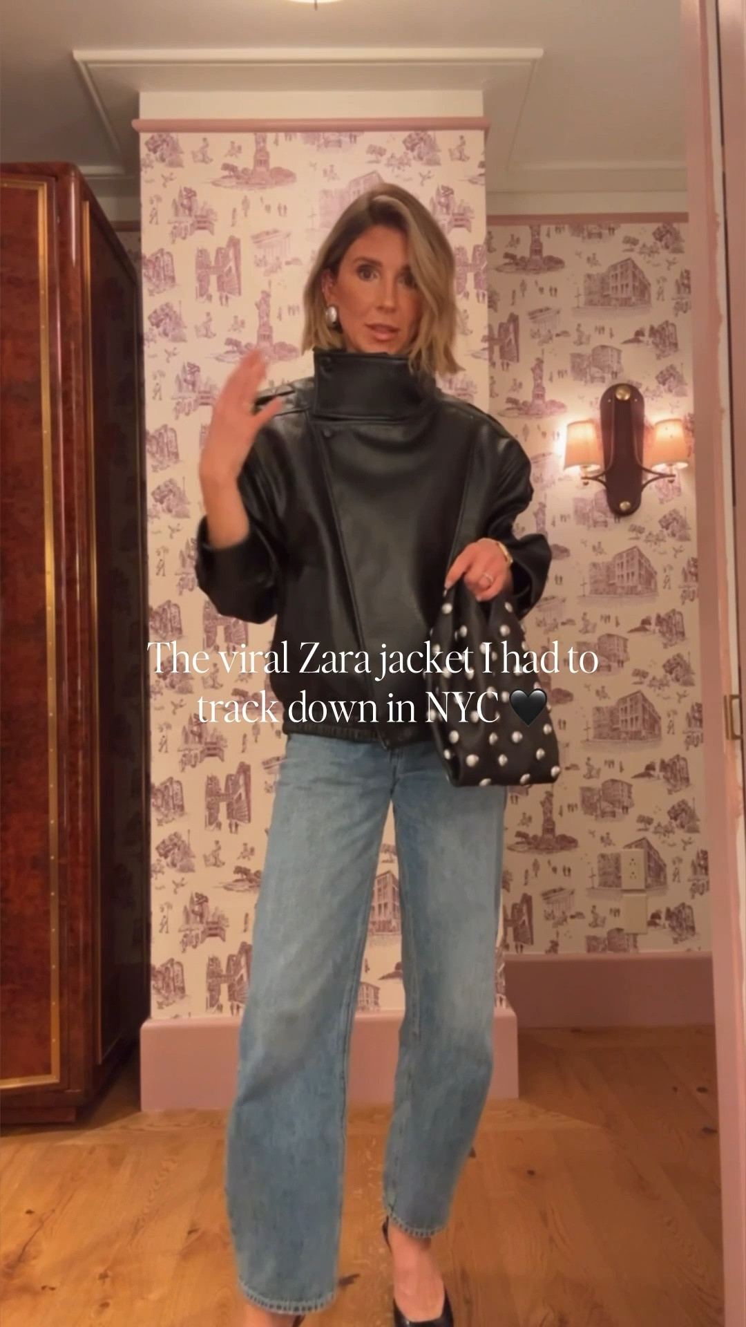 Back in stock! This Zara faux leather jacket that is SO good. I'm wearing small 

#LTKHoliday