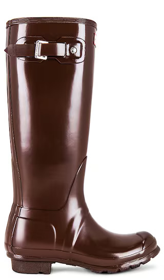 Hunter Original Tall Gloss Boot in Chocolate. - size 10 (also in 6, 7, 9) | Revolve Clothing (Global)