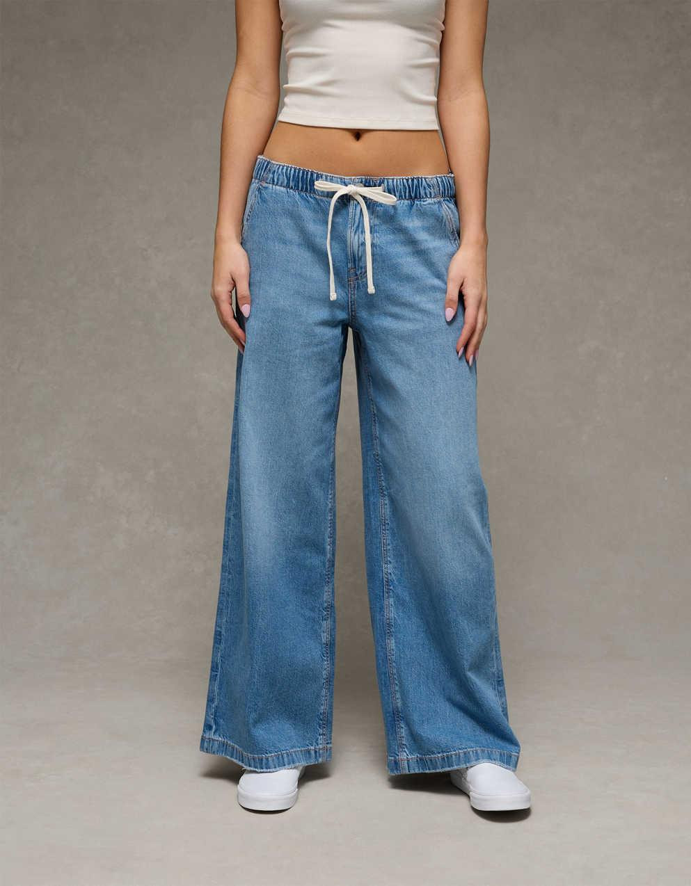 AE Dreamy Drape Strigid Low-Rise Ultra Wide-Leg Jean | American Eagle UK