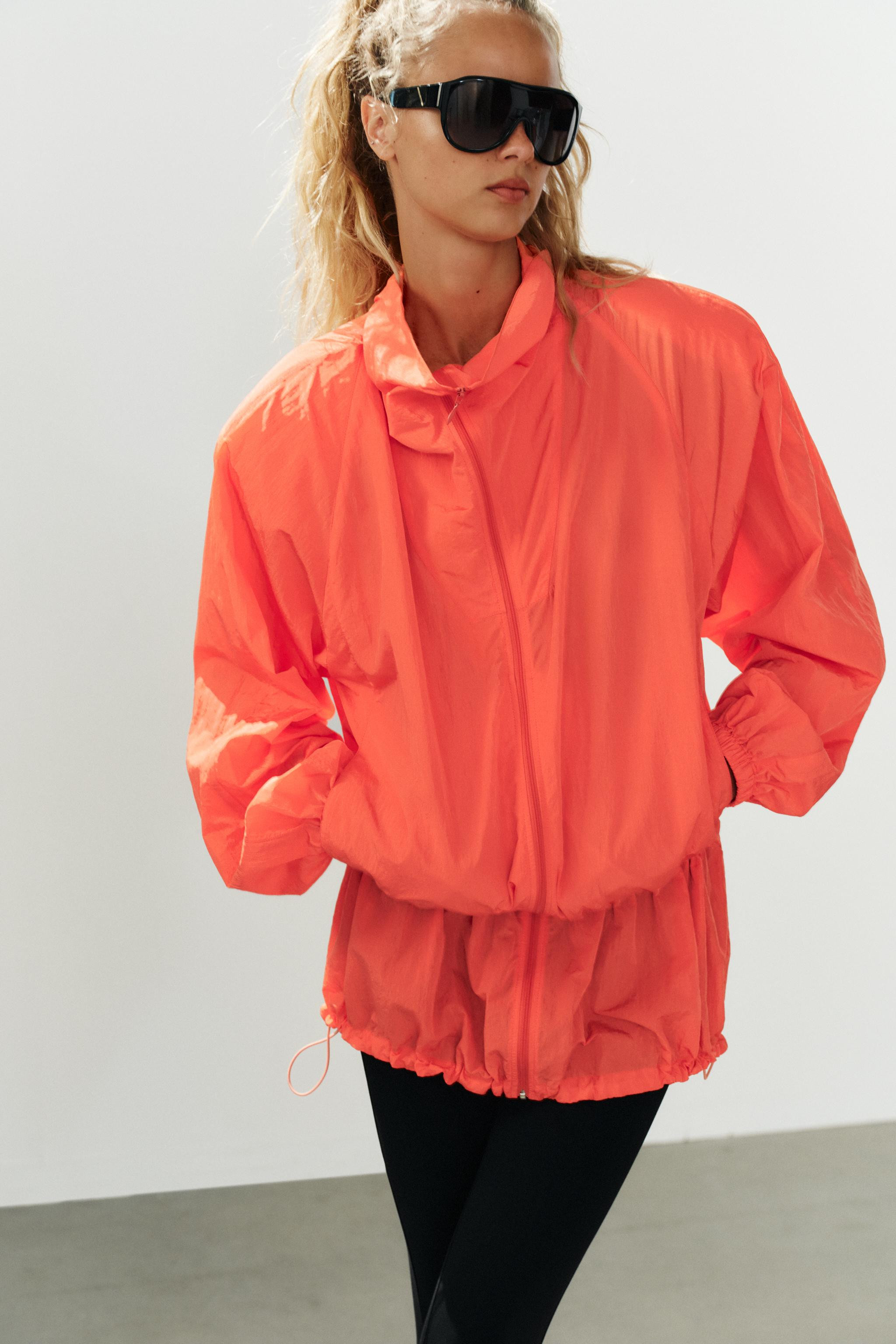 TECHNICAL FABRIC SHOULDER PAD ZIP JACKET | Zara US