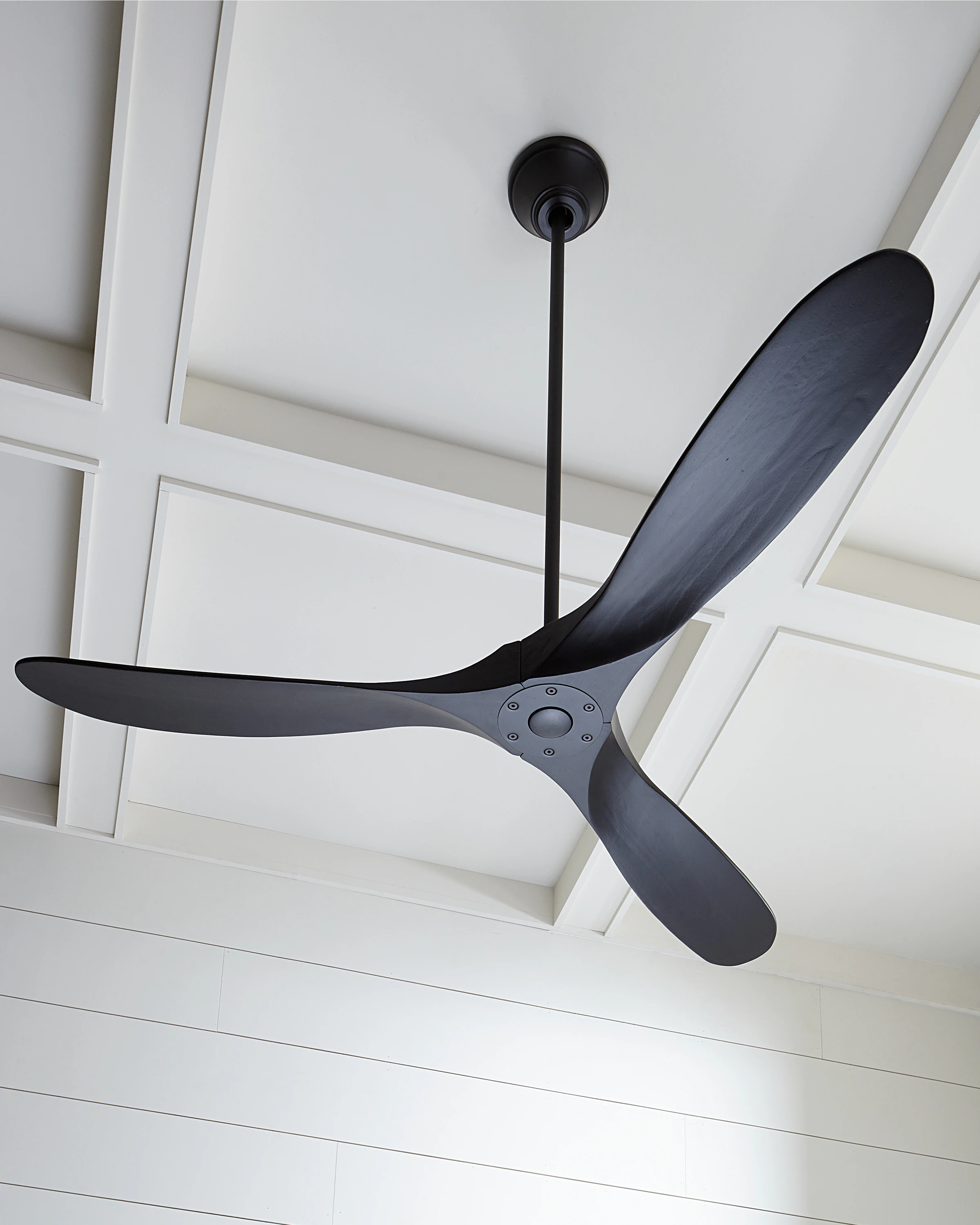 Generation Lighting Maverick 60-in Matte Black with Matte Black Blades Covered Outdoor Propeller Ceiling Fan Without Light and Remote Control | Lowe's