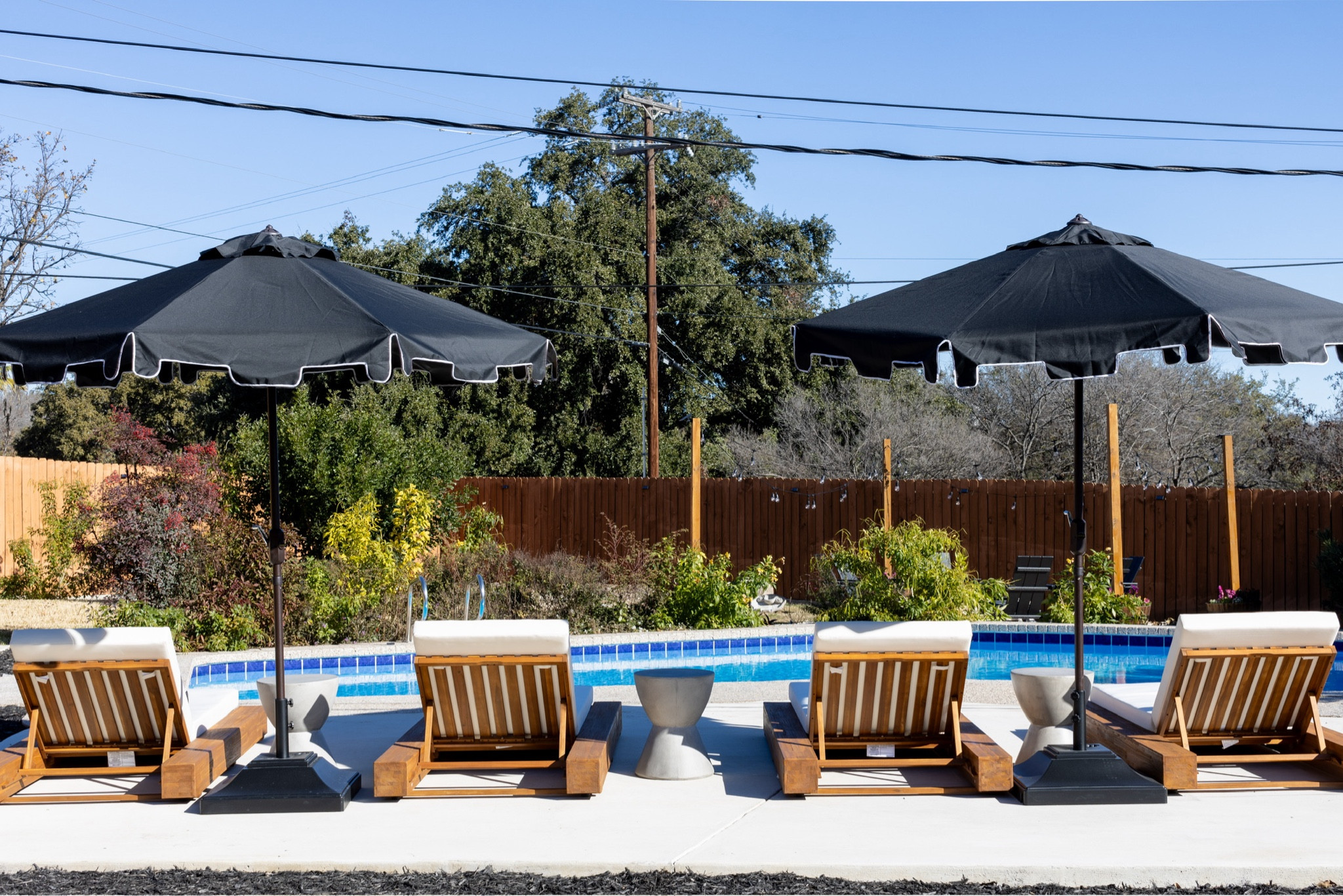 Smiles and Pearls has launched her new Airbnb. Candice went with a modern vintage design for this rancher. 

Home design, modern home decor, Airbnb superhost, home decor, target home decor, Amazon home finds, Amazon home decor, Studio McGee, Threshold, Target home, Target home finds, Target run, Airbnb host, Magnolia Hearth and Hand, Home Depot, Home Depot furniture, living room, bedroom, coffee table, bedding, nursery, new home

#LTKtravel #LTKplussize #LTKhome